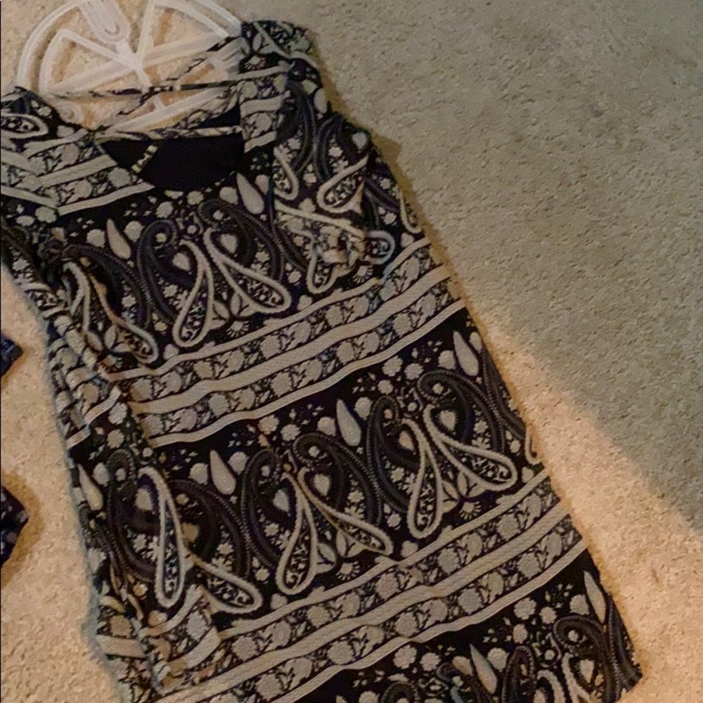 Super cute detail looks great with leggings